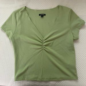 Wild fable green T